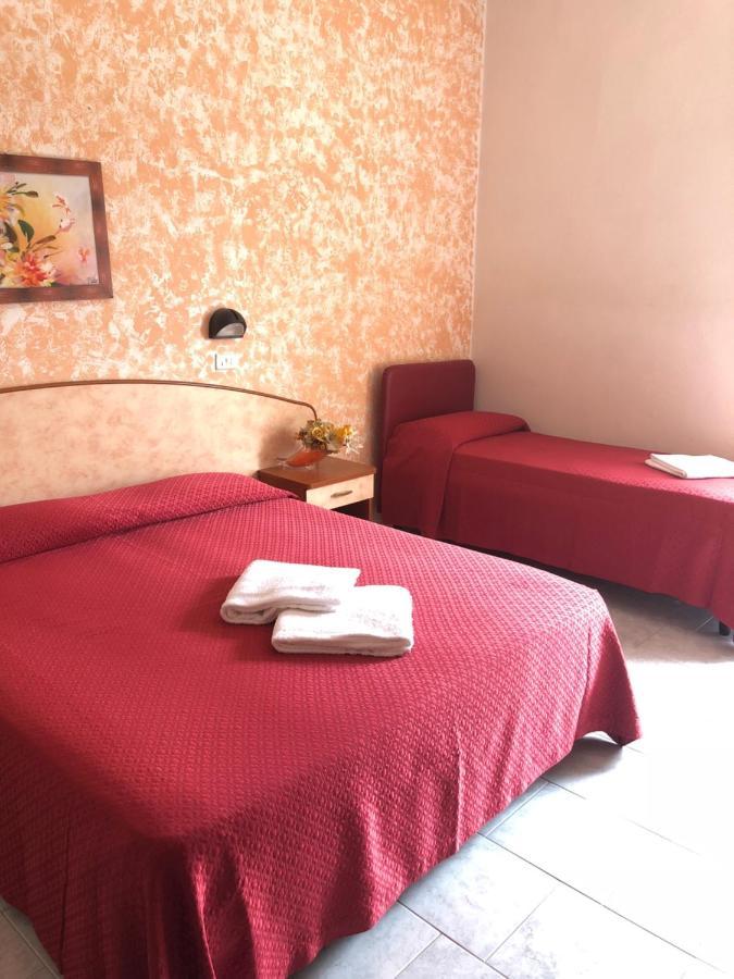Hotel Serenella Vintage Rimini Exteriör bild